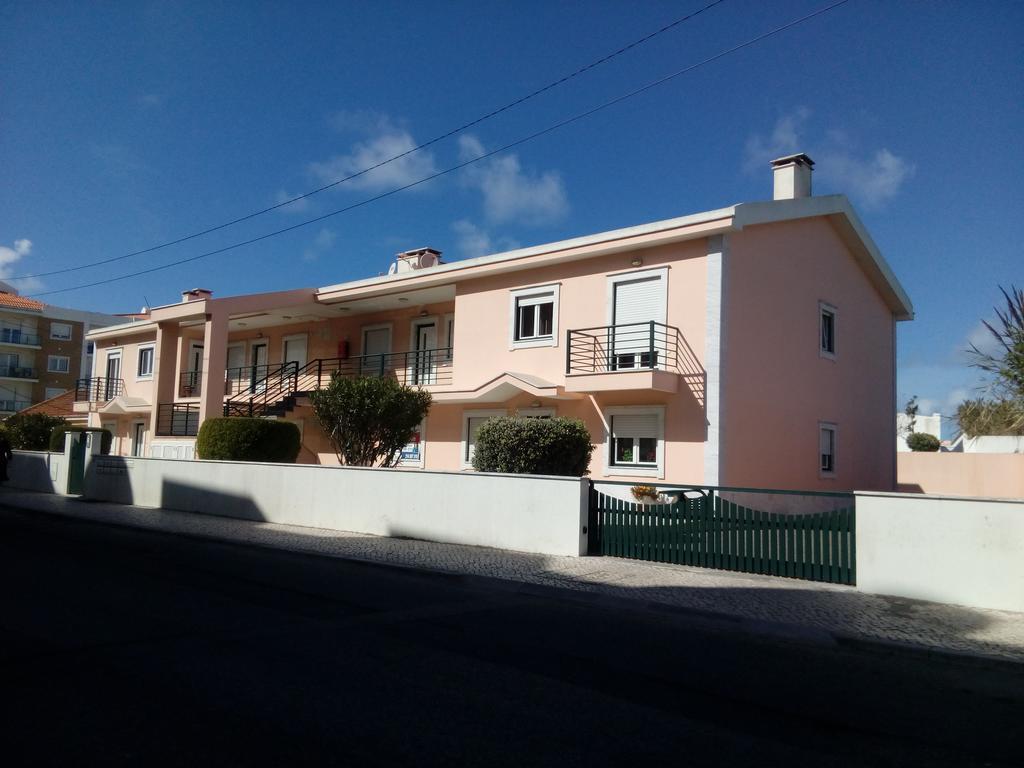 Apartamento Porto De Areia Peniche Esterno foto